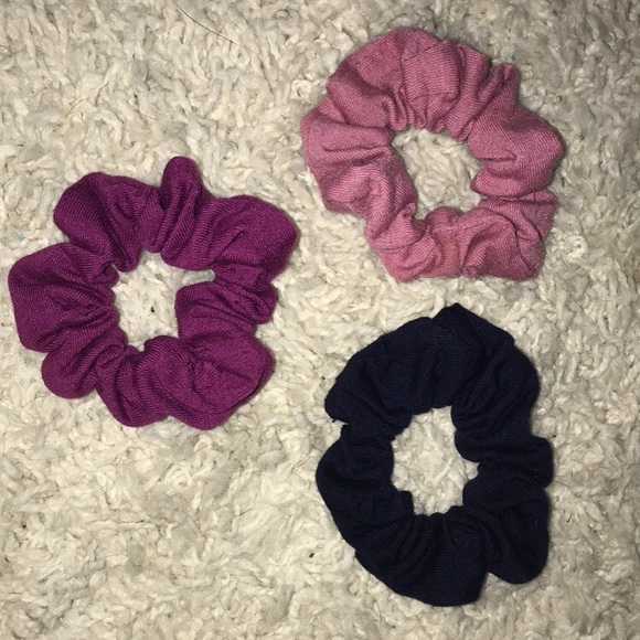 Icing Accessories - Scrunchie Bundle of 3💛